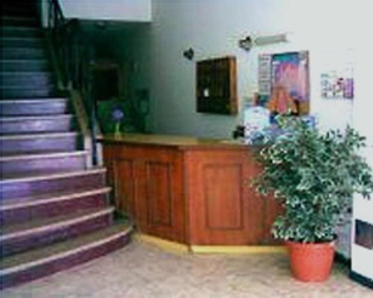 Hotel Lyon Мар дел Плата Екстериор снимка